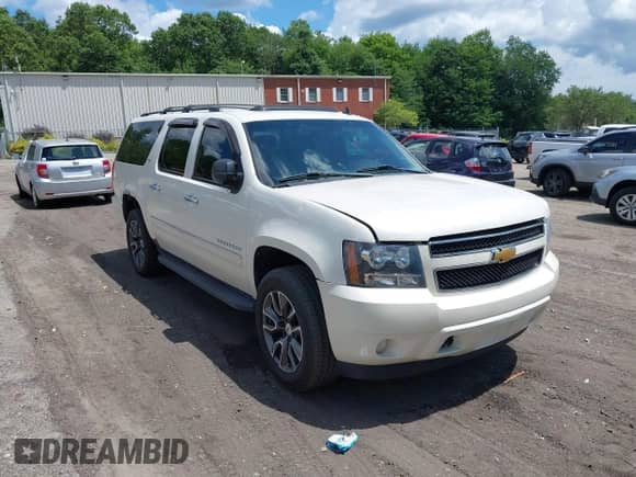 2010 Chevrolet Suburban LTZ с VIN 1GNUKKE32AR166678, выставлен на аукционе IAAI как лот 42748436 с пробегом 213 831 миль миль и . История ставок и продаж доступна на DreamBid. Изображение 1.