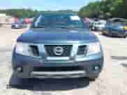 2015 Nissan Frontier SV z VIN 1N6AD0ER2FN737497, wystawiony jako IAAI lot #42561512 z przebiegiem 127 234 mil mil oraz . Historia ofert i sprzedaży dostępna na DreamBid. Obrazek 12.