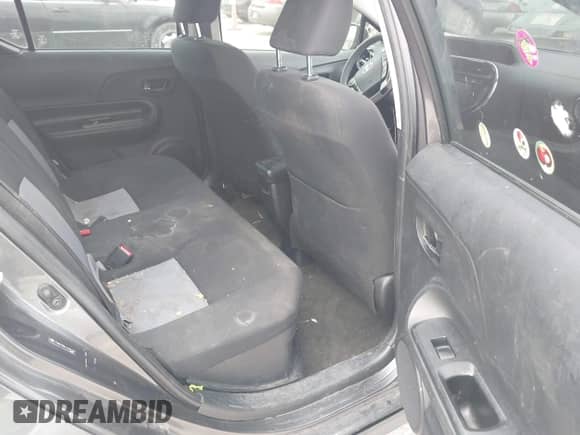 2018 Toyota Prius Two z VIN JTDKDTB34J1601509, wystawiony jako IAAI lot #43245731 z przebiegiem 109 045 mil mil oraz . Historia ofert i sprzedaży dostępna na DreamBid. Obrazek 8.