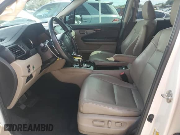 2018 Honda Pilot Touring с VIN 5FNYF6H90JB010473, выставлен на аукционе Copart как лот 80056815 с пробегом 85 120 миль миль и Списание • Salvage title. История ставок и продаж доступна на DreamBid. Изображение 7.