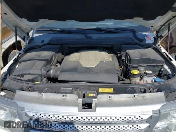 2008 Land Rover Range Rover Sport SC with VIN SALSH23458A182580, listed as a IAAI auction lot 37607070 with 157,019 mi miles and . Bid and sale history available at DreamBid. Image 10.