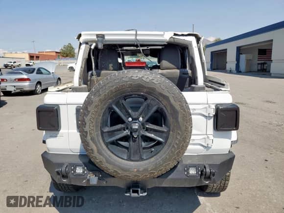 2022 Jeep Wrangler Unlimited Sahara с VIN 1C4HJXEN0NW163393, выставлен на аукционе Copart как лот 68866965 с пробегом Не указан миль и Списание • Salvage title. История ставок и продаж доступна на DreamBid. Изображение 6.