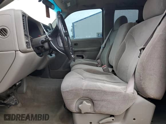 2000 GMC Sierra 1500 SLE with VIN 2GTEC19V3Y1296875, listed as a Copart auction lot 66842935 with 100,494 mi miles and Clean title. Bid and sale history available at DreamBid. Image 7.