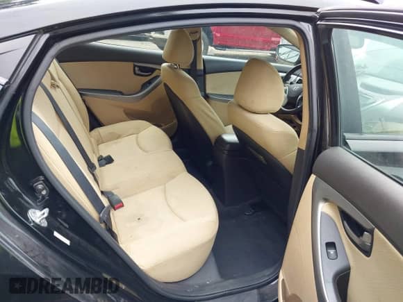 2012 Hyundai Elantra GLS с VIN KMHDH4AE4CU252211, выставлен на аукционе IAAI как лот 42892425 с пробегом Не указан миль и . История ставок и продаж доступна на DreamBid. Изображение 8.