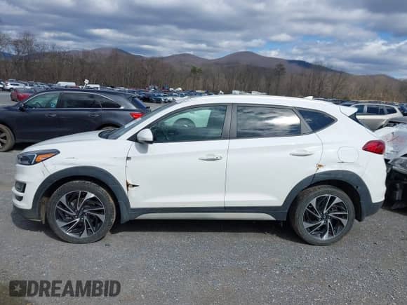 2020 Hyundai Tucson Limited with VIN KM8J3CAL9LU196521, listed as a IAAI auction lot 41623889 with 56,182 mi miles and . Bid and sale history available at DreamBid. Image 14.