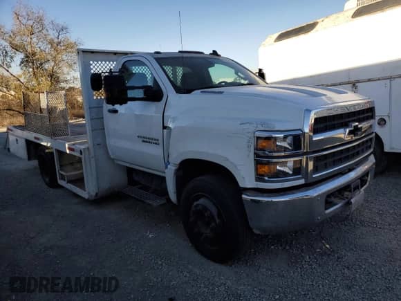 2019 Chevrolet Silverado 1500 с VIN 1HTKHPVK3KH827986, выставлен на аукционе Copart как лот 86202604 с пробегом 110 406 миль миль и Списание • Salvage title. История ставок и продаж доступна на DreamBid. Изображение 1.