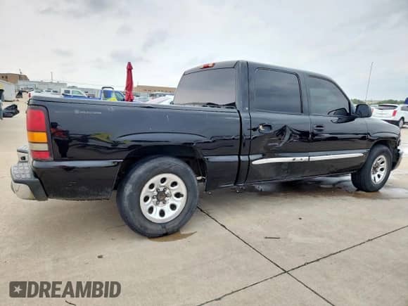 2005 GMC Sierra 1500 SLT z VIN 2GTEC13T351132464, wystawiony jako Copart lot #56866705 z przebiegiem 206 367 mil mil oraz Szkoda całkowita • Salvage title. Historia ofert i sprzedaży dostępna na DreamBid. Obrazek 3.
