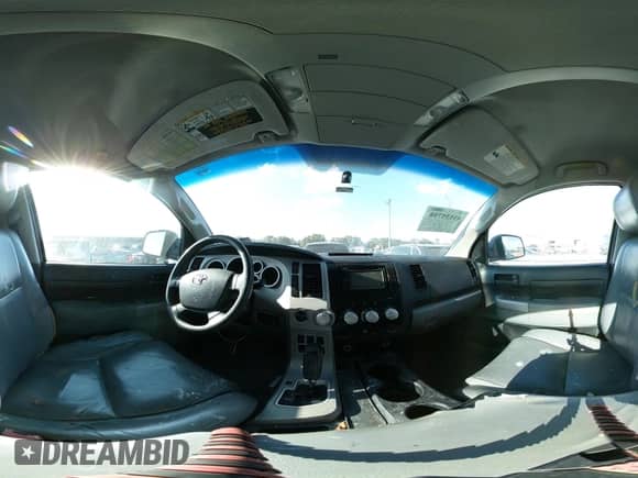 2008 Toyota Tundra с VIN 5TFDV54168X038547, выставлен на аукционе IAAI как лот 43535798 с пробегом 243 694 миль миль и . История ставок и продаж доступна на DreamBid. Изображение 19.