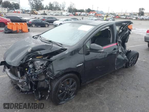 2016 Toyota Prius One z VIN JTDKDTB3XG1121709, wystawiony jako IAAI lot #41782732 z przebiegiem 116 501 mil mil oraz . Historia ofert i sprzedaży dostępna na DreamBid. Obrazek 2.