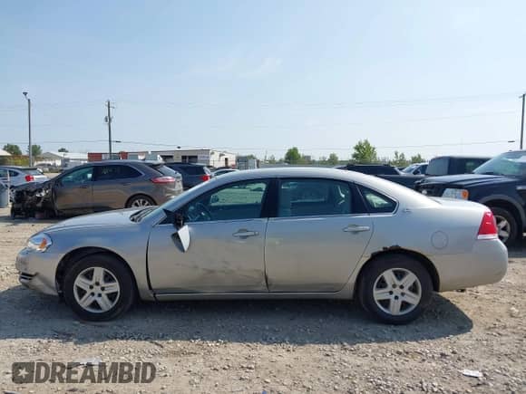 2008 Chevrolet Impala LS z VIN 2G1WB58KX89171890, wystawiony jako IAAI lot #43158028 z przebiegiem 148 363 mil mil oraz . Historia ofert i sprzedaży dostępna na DreamBid. Obrazek 14.