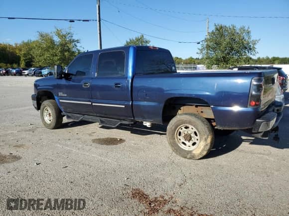 2006 Chevrolet Silverado 2500HD LT3 с VIN 1GCHK23D76F213492, выставлен на аукционе Copart как лот 82112605 с пробегом 347 841 миль миль и Списание • Salvage title. История ставок и продаж доступна на DreamBid. Изображение 2.
