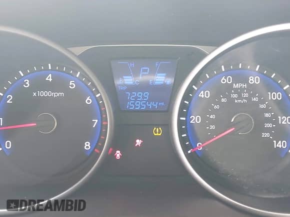 2015 Hyundai Tucson SE z VIN KM8JU3AG5FU046121, wystawiony jako IAAI lot #43123923 z przebiegiem 159 544 mil mil oraz . Historia ofert i sprzedaży dostępna na DreamBid. Obrazek 7.