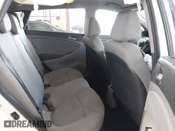 2015 Hyundai Accent GS z VIN KMHCT5AEXFU217791, wystawiony jako IAAI lot #43364438 z przebiegiem 74 167 mil mil oraz . Historia ofert i sprzedaży dostępna na DreamBid. Obrazek 8.