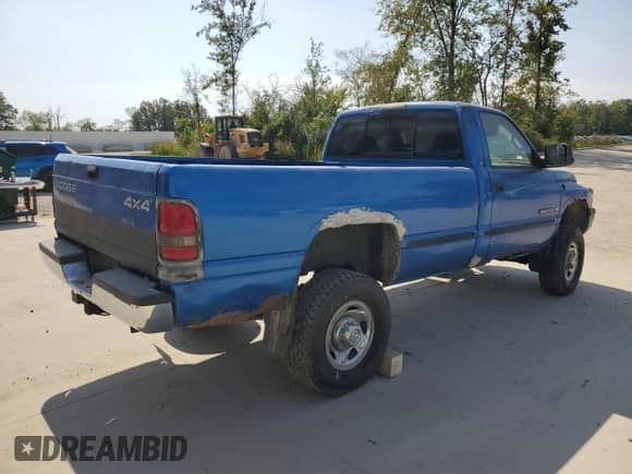 1998 Dodge 2500 with VIN 3B7KF26Z3WM226189, listed as a Copart auction lot 81045225 with 152,586 mi miles and Clean title. Bid and sale history available at DreamBid. Image 3.