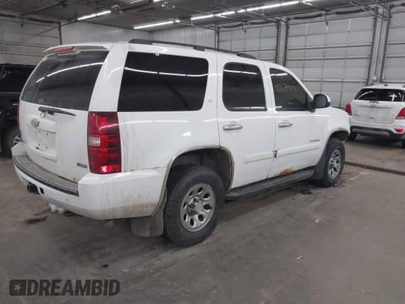 2008 Chevrolet Tahoe 1LT z VIN 1GNFK13038J148176, wystawiony jako IAAI lot #41879903 z przebiegiem 200 709 mil mil oraz . Historia ofert i sprzedaży dostępna na DreamBid. Obrazek 4.