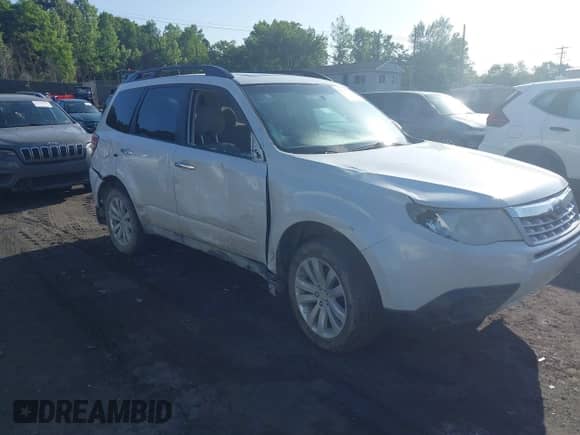 2011 Subaru Forester X Premium z VIN JF2SHADC1BG761496, wystawiony jako IAAI lot #42534776 z przebiegiem 176 885 mil mil oraz . Historia ofert i sprzedaży dostępna na DreamBid. Obrazek 6.