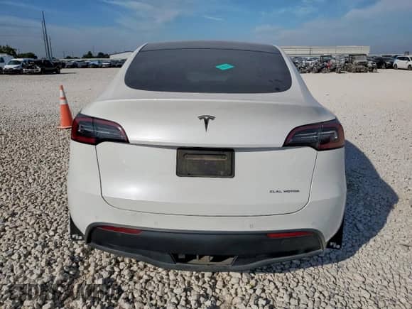 2020 Tesla Model Y Long Range с VIN 5YJYGDEEXLF032986, выставлен на аукционе Copart как лот 80572925 с пробегом 74 596 миль миль и Чистый • Clean title. История ставок и продаж доступна на DreamBid. Изображение 6.