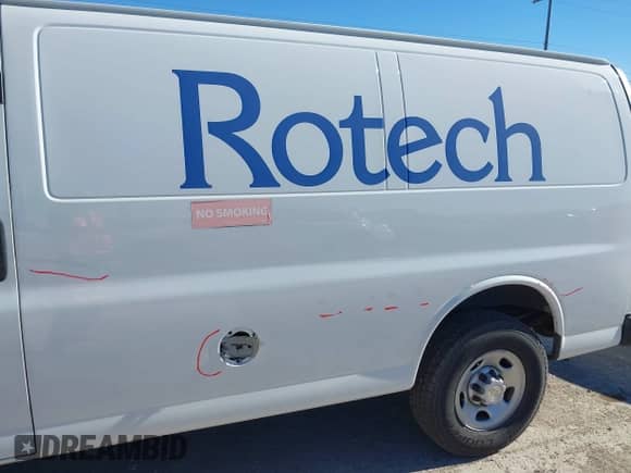 2022 Chevrolet Express Cargo with VIN 1GCWGAFP2N1182138, listed as a IAAI auction lot 43558627 with 105,669 mi miles and . Bid and sale history available at DreamBid. Image 17.