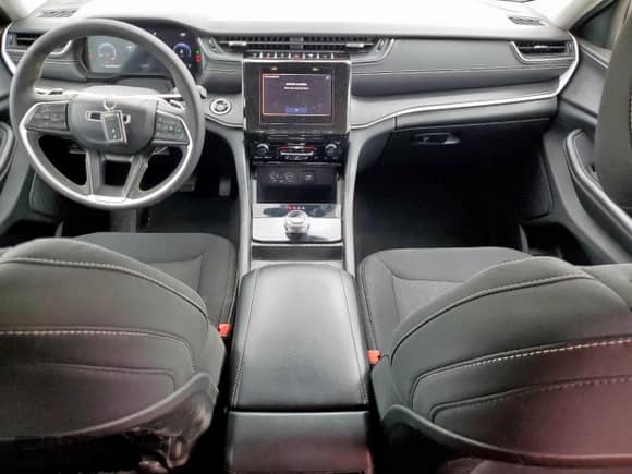 2024 Jeep Grand Cherokee Laredo X with VIN 1C4RJGAG4RC708420, listed as a Copart auction lot 63934825 with 44,278 mi miles and Salvage title. Bid and sale history available at DreamBid. Image 8.