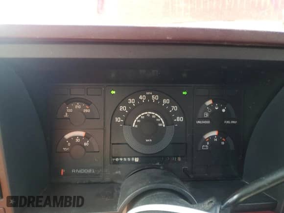 1988 Chevrolet Silverado 2500 с VIN 2GCFC24K6J1292042, выставлен на аукционе Copart как лот 45646645 с пробегом 9 558 миль миль и Списание • Salvage title. История ставок и продаж доступна на DreamBid. Изображение 9.