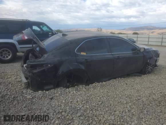 2023 Toyota Camry SE z VIN 4T1G11AK9PU742963, wystawiony jako Copart lot #82160895 z przebiegiem 83 141 mil mil oraz Szkoda całkowita • Salvage title. Historia ofert i sprzedaży dostępna na DreamBid. Obrazek 3.