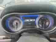 2017 Chrysler 300 C z VIN 2C3CCAET7HH557951, wystawiony jako Copart lot #71775145 z przebiegiem 76 432 mil mil oraz Szkoda całkowita • Salvage title. Historia ofert i sprzedaży dostępna na DreamBid. Obrazek 9.