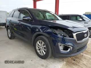 2017 Kia Sorento LX z VIN 5XYPG4A53HG215454, wystawiony jako IAAI lot #43147605 z przebiegiem 143 618 mil mil oraz . Historia ofert i sprzedaży dostępna na DreamBid. Obrazek 1.