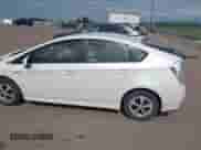 2015 Toyota Prius Four z VIN JTDKN3DU7F0470270, wystawiony jako IAAI lot #42578623 z przebiegiem 143 000 mil mil oraz . Historia ofert i sprzedaży dostępna na DreamBid. Obrazek 14.