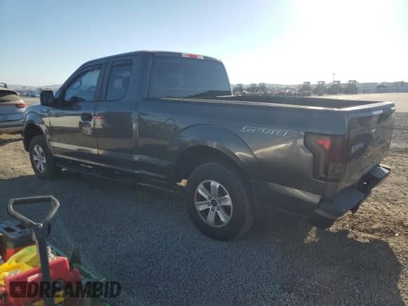 2015 Ford F-150 XL z VIN 1FTEX1CP0FKE50406, wystawiony jako Copart lot #81253025 z przebiegiem 82 836 mil mil oraz Szkoda całkowita • Salvage title. Historia ofert i sprzedaży dostępna na DreamBid. Obrazek 2.