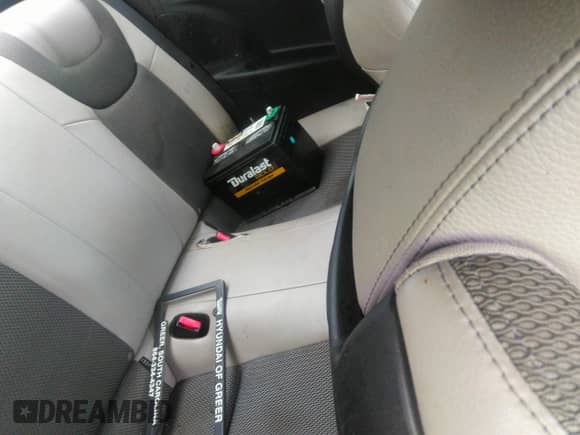 2013 Hyundai Genesis Coupe Premium with VIN KMHHT6KD5DU090317, listed as a IAAI auction lot 42353888 with 156,637 mi miles and . Bid and sale history available at DreamBid. Image 8.