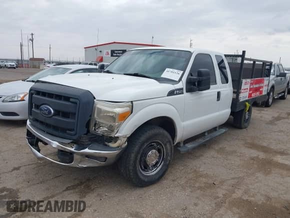 2013 Ford F-250 XL z VIN 1FT7X2A66DEB17793, wystawiony jako IAAI lot #41701126 z przebiegiem 157 445 mil mil oraz . Historia ofert i sprzedaży dostępna na DreamBid. Obrazek 2.
