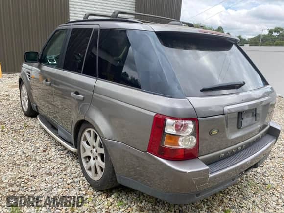 2007 Land Rover Range Rover Sport HSE z VIN SALSK25487A988846, wystawiony jako Copart lot #44344425 z przebiegiem 148 178 mil mil oraz Czysty tytuł • Clean title. Historia ofert i sprzedaży dostępna na DreamBid. Obrazek 3.