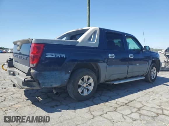2002 Chevrolet Avalanche with VIN 3GNEC13T32G246863, listed as a Copart auction lot 71668095 with 209,707 mi miles and Clean title. Bid and sale history available at DreamBid. Image 3.