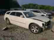 2008 Dodge Magnum SXT with VIN 2D4FV37V68H242364, listed as a Copart auction lot 67796624 with 232,497 mi miles and Salvage title. Bid and sale history available at DreamBid. Image 4.