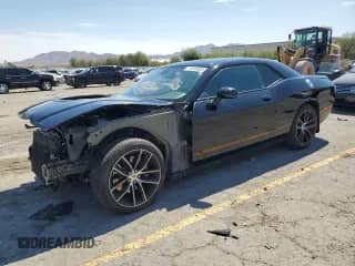 2018 Dodge Challenger R/T Scat Pack с VIN 2C3CDZFJ1JH225177, выставлен на аукционе Copart как лот 71019525 с пробегом 73 148 миль миль и Списание • Salvage title. История ставок и продаж доступна на DreamBid. Изображение 1.