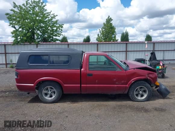 1995 Chevrolet S-10 с VIN 1GCCS1445S8200399, выставлен на аукционе IAAI как лот 42328072 с пробегом 133 717 миль миль и . История ставок и продаж доступна на DreamBid. Изображение 14.