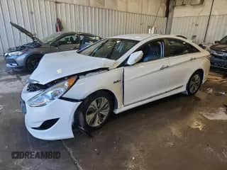 2013 Hyundai Sonata Limited z VIN KMHEC4A48DA089608, wystawiony jako Copart lot #84799175 z przebiegiem 182 685 mil mil oraz Nie do naprawy • Non repairable. Historia ofert i sprzedaży dostępna na DreamBid. Obrazek 1.