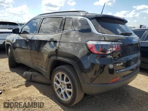 2024 Jeep Compass Latitude Lux с VIN 3C4NJDFNXRT126427, выставлен на аукционе Copart как лот 62740395 с пробегом 21 386 миль миль и Списание • Salvage title. История ставок и продаж доступна на DreamBid. Изображение 2.