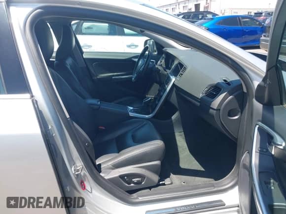 2015 Volvo S60 T5 Drive-E Premier with VIN YV126MFB8F2316406, listed as a IAAI auction lot 42517670 with 80,027 mi miles and . Bid and sale history available at DreamBid. Image 5.