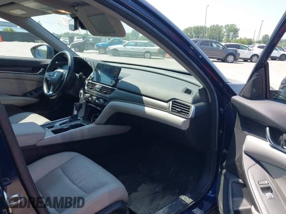 2019 Honda Accord EX-L с VIN 1HGCV1F58KA022642, выставлен на аукционе IAAI как лот 42927907 с пробегом 158 059 миль миль и . История ставок и продаж доступна на DreamBid. Изображение 5.