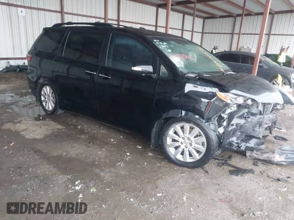 2016 Toyota Sienna XLE z VIN 5TDYK3DC7GS762431, wystawiony jako IAAI lot #42097541 z przebiegiem 93 778 mil mil oraz . Historia ofert i sprzedaży dostępna na DreamBid. Obrazek 1.