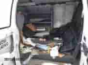 2018 Chevrolet Express Cargo z VIN 1GCWGBFP9J1262486, wystawiony jako IAAI lot #41292552 z przebiegiem 101 709 mil mil oraz . Historia ofert i sprzedaży dostępna na DreamBid. Obrazek 8.