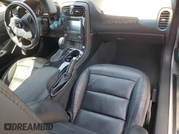 2013 Chevrolet Corvette Grand Sport 1LT с VIN 1G1YU2DW4D5109063, выставлен на аукционе Copart как лот 49462914 с пробегом 46 867 миль миль и Списание • Salvage title. История ставок и продаж доступна на DreamBid. Изображение 8.