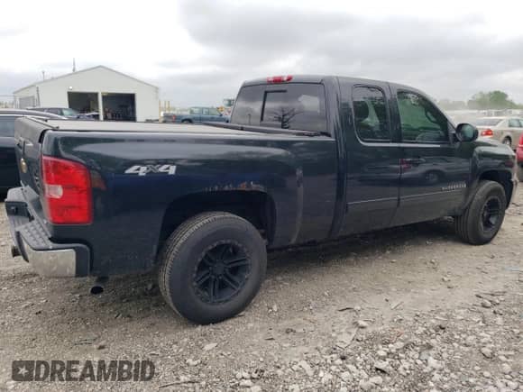 2009 Chevrolet Silverado 1500 LTZ z VIN 1GCEK39J89Z200663, wystawiony jako Copart lot #56285545 z przebiegiem 207 964 mil mil oraz Szkoda całkowita • Salvage title. Historia ofert i sprzedaży dostępna na DreamBid. Obrazek 3.