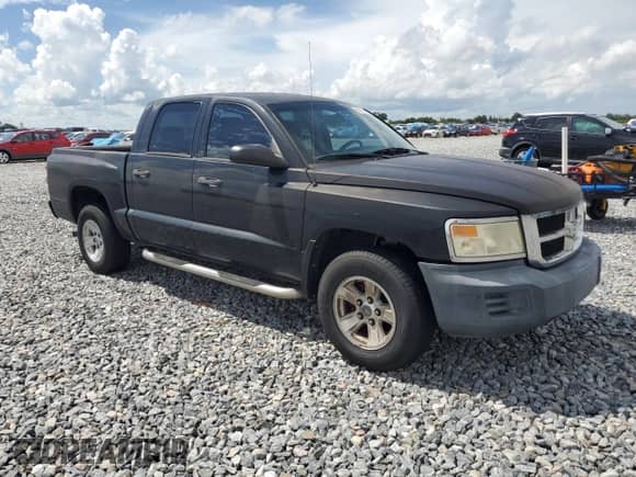 2008 Dodge Dakota SXT with VIN 1D7HE38K98S574260, listed as a Copart auction lot 69812655 with 203,980 mi miles and Clean title. Bid and sale history available at DreamBid. Image 4.