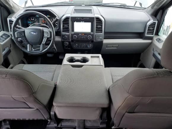 2017 Ford F-150 XL с VIN 1FTFW1EG3HFC32511, выставлен на аукционе Copart как лот 87385575 с пробегом 158 326 миль миль и Списание • Salvage title. История ставок и продаж доступна на DreamBid. Изображение 8.