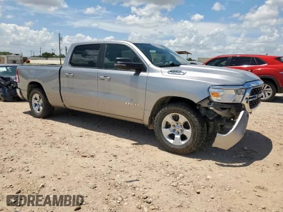 2022 Ram 1500 Big Horn z VIN 1C6SRFMT5NN324861, wystawiony jako Copart lot #62969425 z przebiegiem 157 331 mil mil oraz Czysty tytuł • Clean title. Historia ofert i sprzedaży dostępna na DreamBid. Obrazek 4.