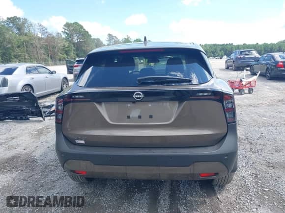 2025 Nissan Kicks SV с VIN 3N8AP6CA8SL410384, выставлен на аукционе IAAI как лот 42952420 с пробегом 2 770 миль миль и . История ставок и продаж доступна на DreamBid. Изображение 17.