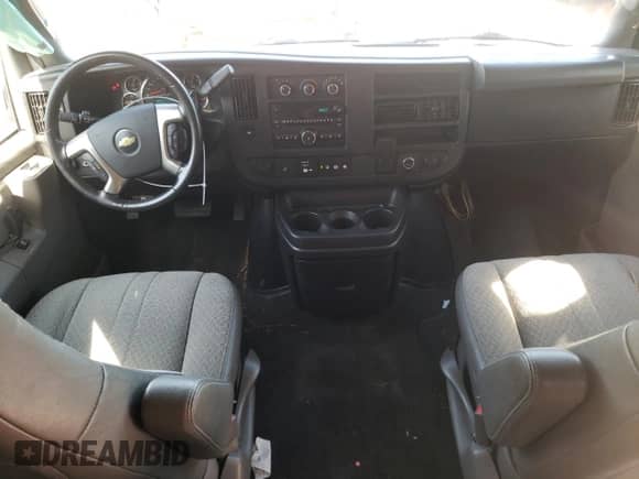 2017 Chevrolet City Express Cargo с VIN 1GAZGMFF5H1160797, выставлен на аукционе Copart как лот 88795185 с пробегом 148 849 миль миль и Списание • Salvage title. История ставок и продаж доступна на DreamBid. Изображение 8.