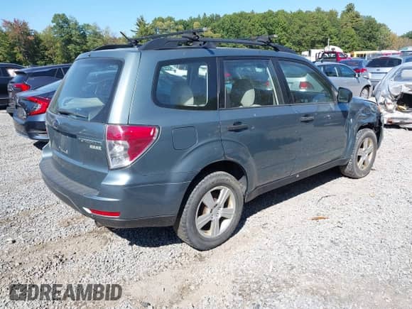 2013 Subaru Forester X z VIN JF2SHABC2DH409110, wystawiony jako IAAI lot #43334890 z przebiegiem 204 069 mil mil oraz . Historia ofert i sprzedaży dostępna na DreamBid. Obrazek 4.